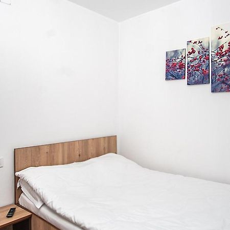 Hotel La Platouri Voluntari 外观 照片