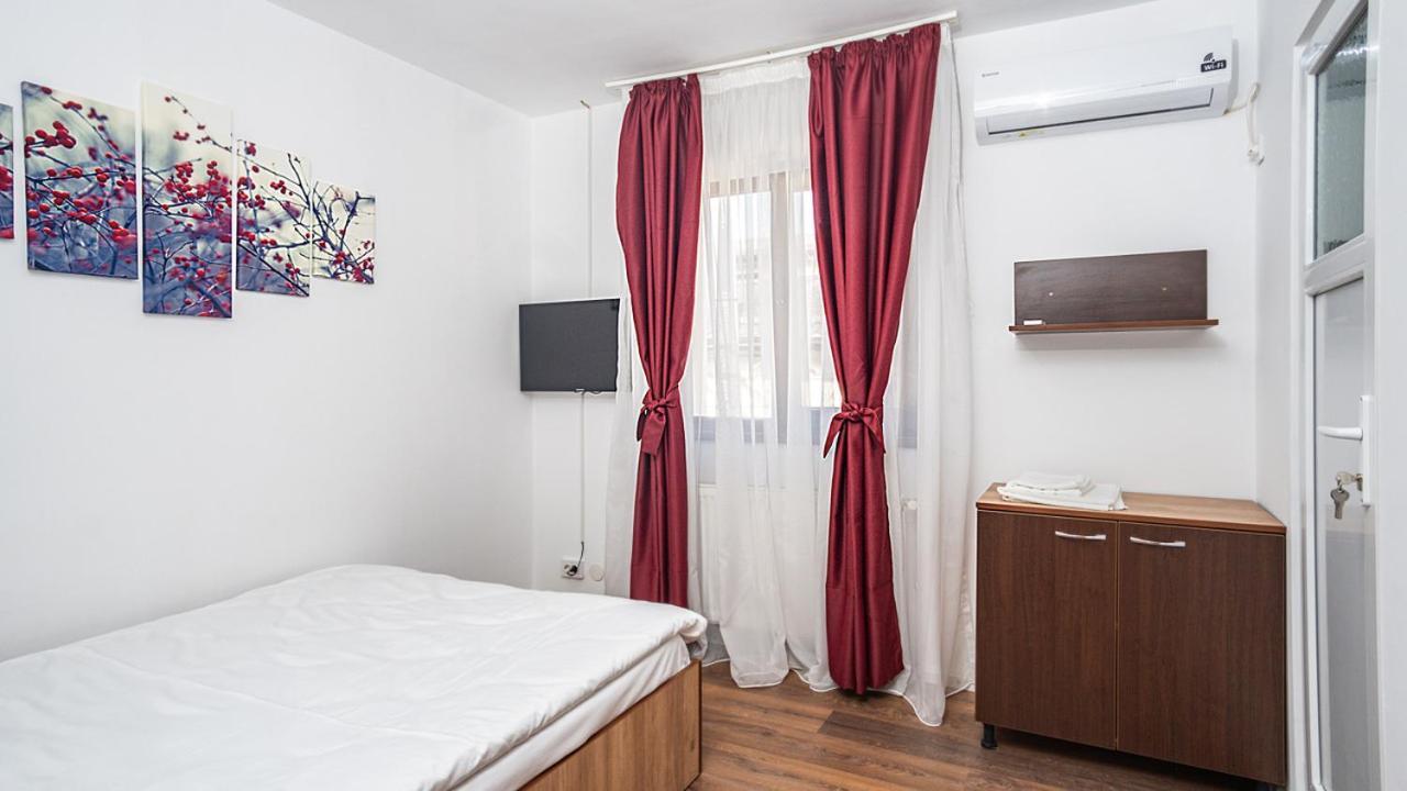 Hotel La Platouri Voluntari 外观 照片